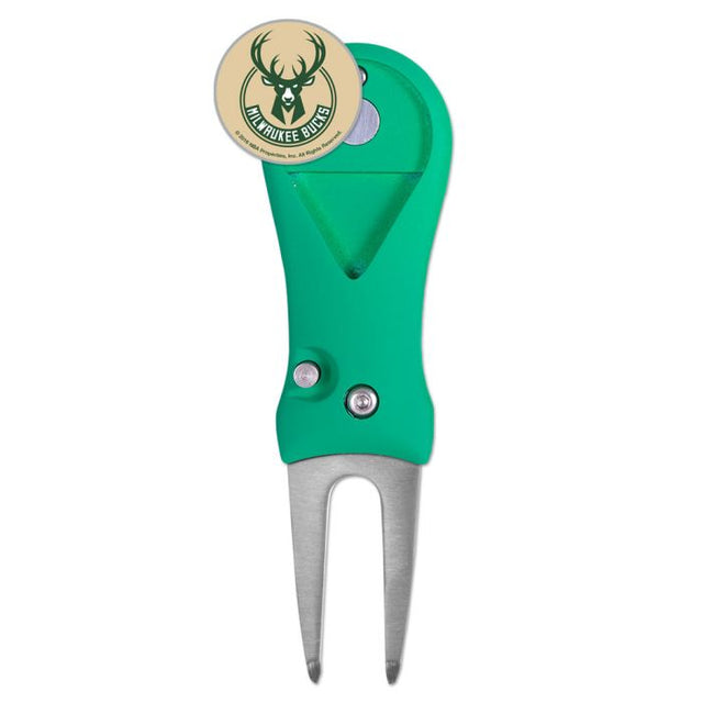 Milwaukee Bucks Spring Action Divot Tool