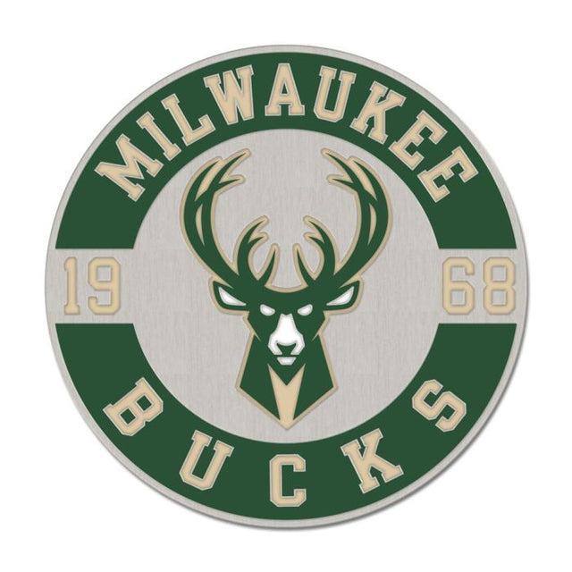 Milwaukee Bucks round est Collector Enamel Pin Jewelry Card