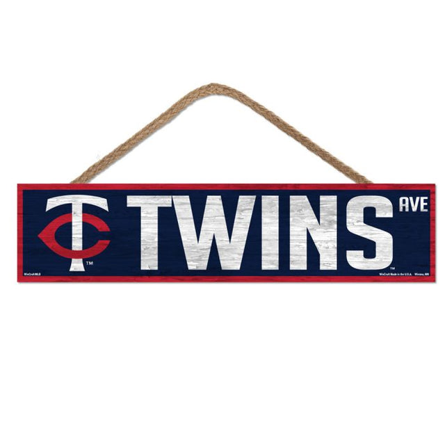 Letrero de madera de los Minnesota Twins con cuerda de 4" x 17"