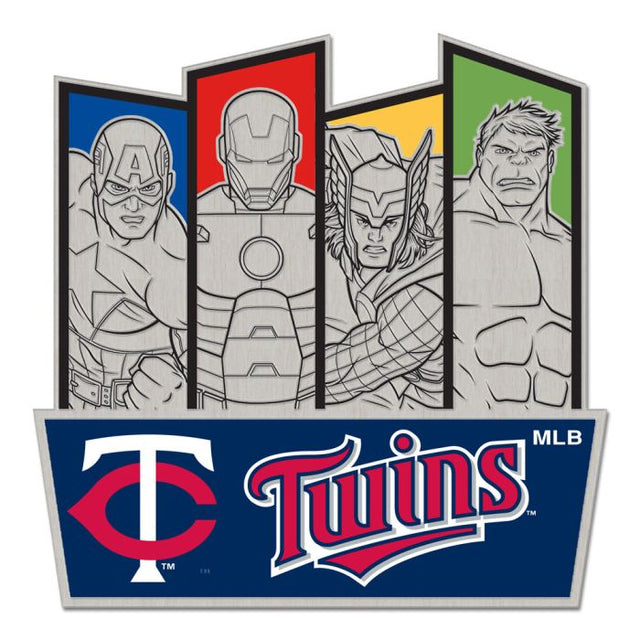 Tarjeta de joyería con pin de colección de MARVEL de Minnesota Twins (c) 2021