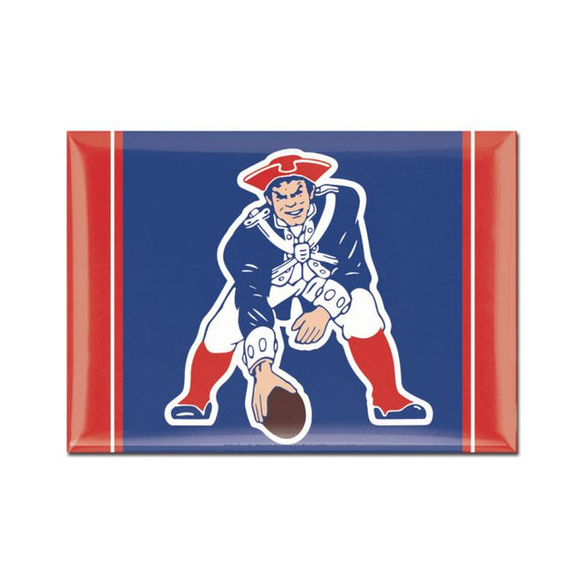 New England Patriots / Classic Logo Metal Magnet 2.5" x 3.5"