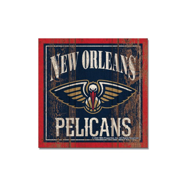 Imán de madera de los New Orleans Pelicans de 3" x 3"