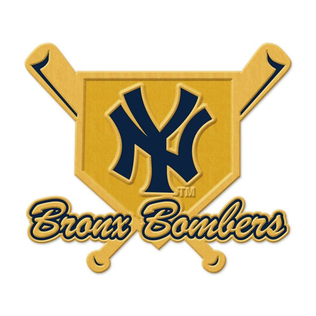 New York Yankees Collector Enamel Pin Jewelry Card