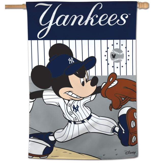 Bandera vertical de los New York Yankees/Disney de 28" x 40"