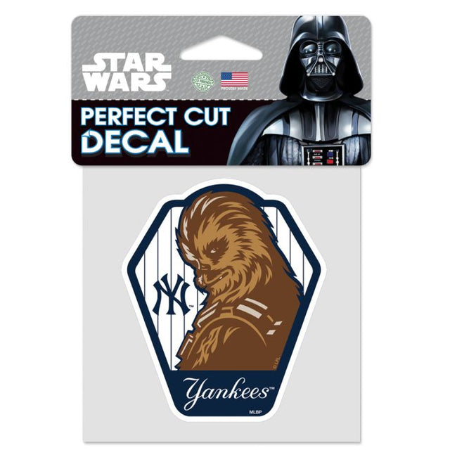 Calcomanía de color de corte perfecto de Chewie de los Yankees de Nueva York/Star Wars de 4" x 4"