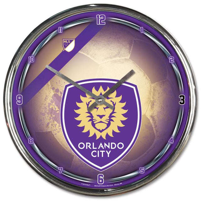 Reloj cromado con el balón de fútbol del Orlando City SC