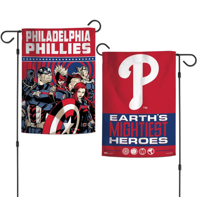 Banderas de jardín de los Philadelphia Phillies/Marvel (c) 2021 MARVEL, 2 caras, 12,5" x 18"