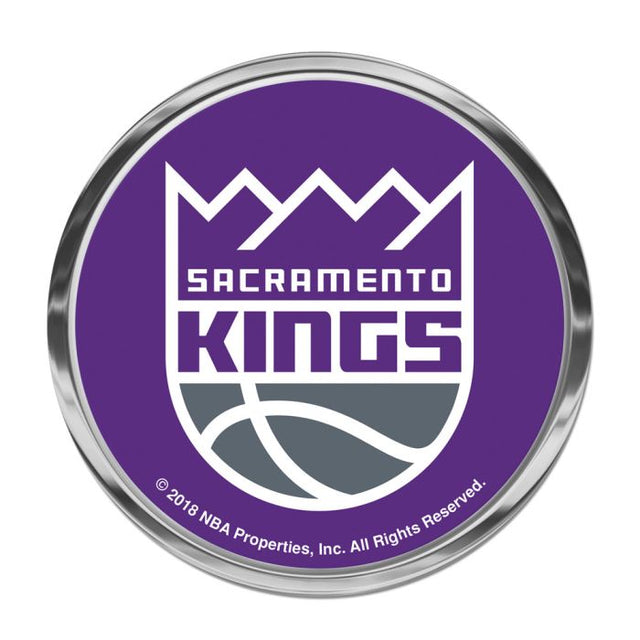 Emblema abovedado de metal cromado de los Sacramento Kings