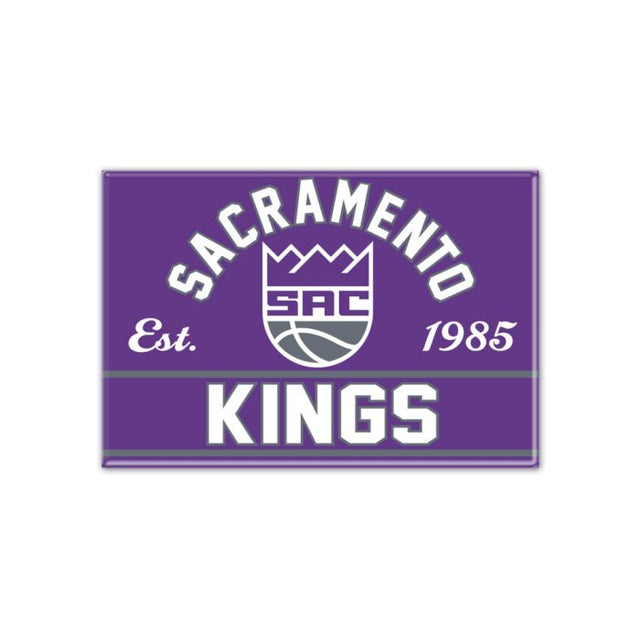 Imán metálico de los Sacramento Kings de 2,5" x 3,5"