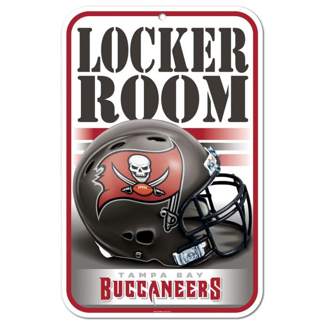 Letrero de plástico para vestuario de los Tampa Bay Buccaneers, 11" x 17"