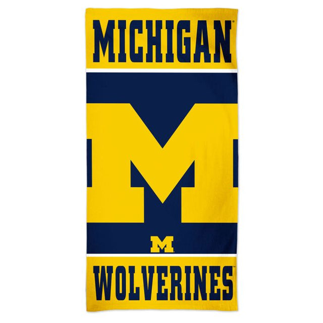 Toalla de playa vertical Spectra de los Michigan Wolverines, 30" x 60"