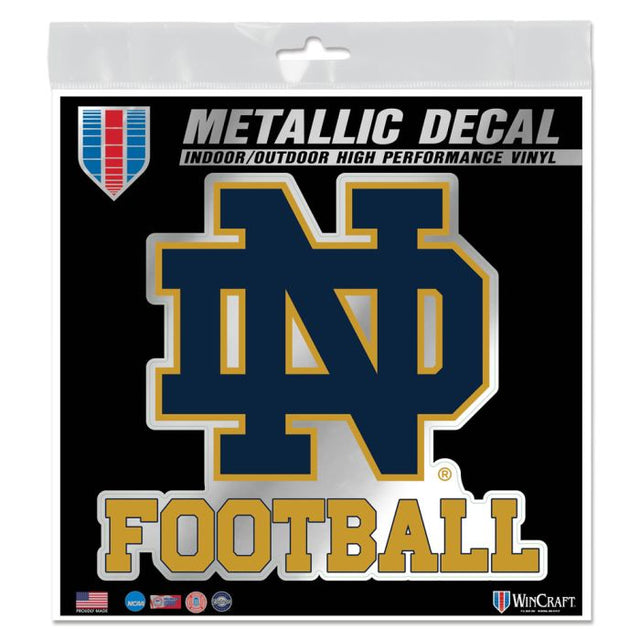 Calcomanía metálica de fútbol de Notre Dame Fighting Irish de 6" x 6"