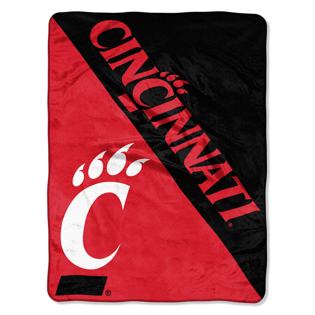 Manta Cincinnati Bearcats 46x60 Diseño de semitono Micro Raschel Enrollado