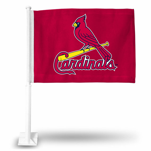 Coche con la bandera de los St. Louis Cardinals